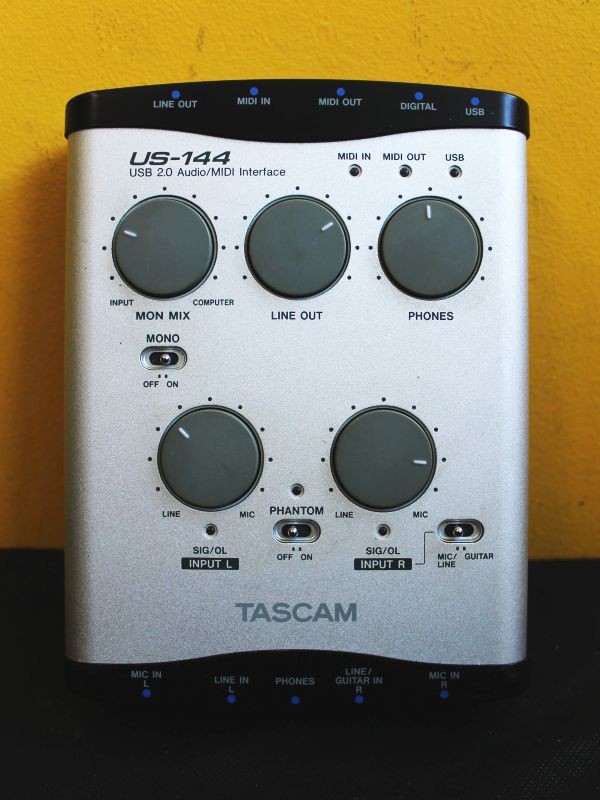 Tascam US-144 USB/MIDI Interface